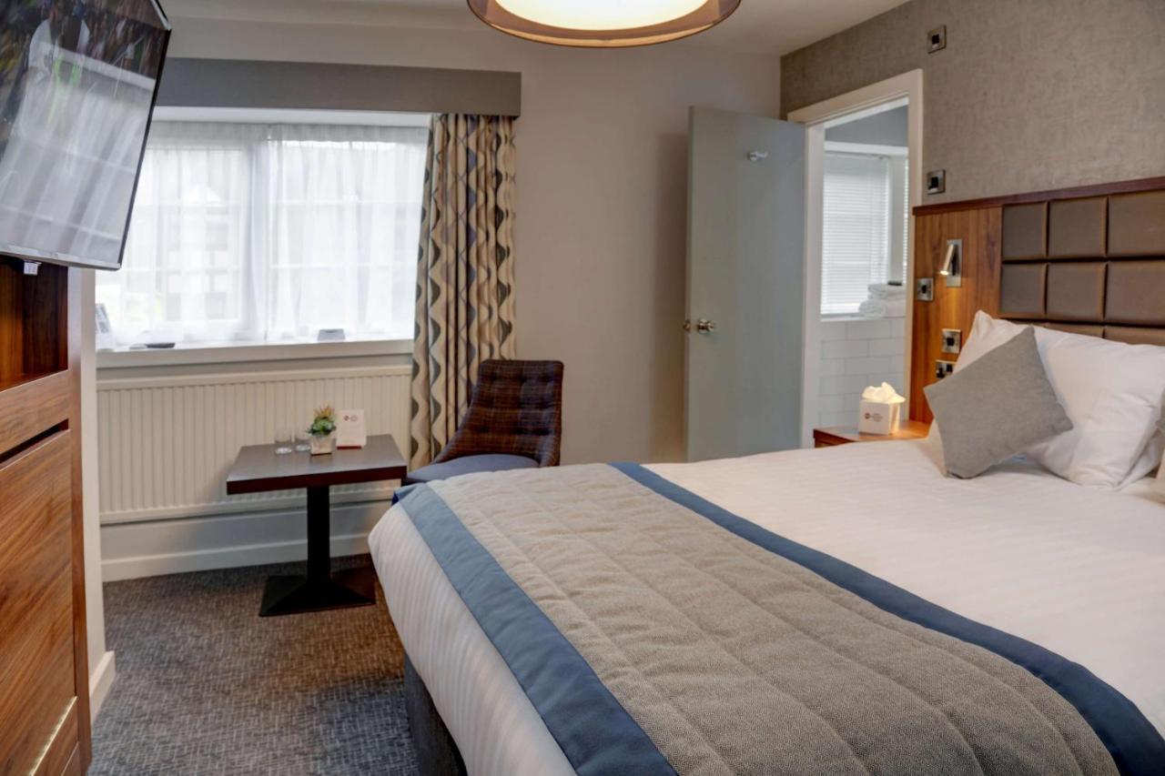 Best Western Plus Lancashire Manor Hotel Skelmersdale Exterior photo