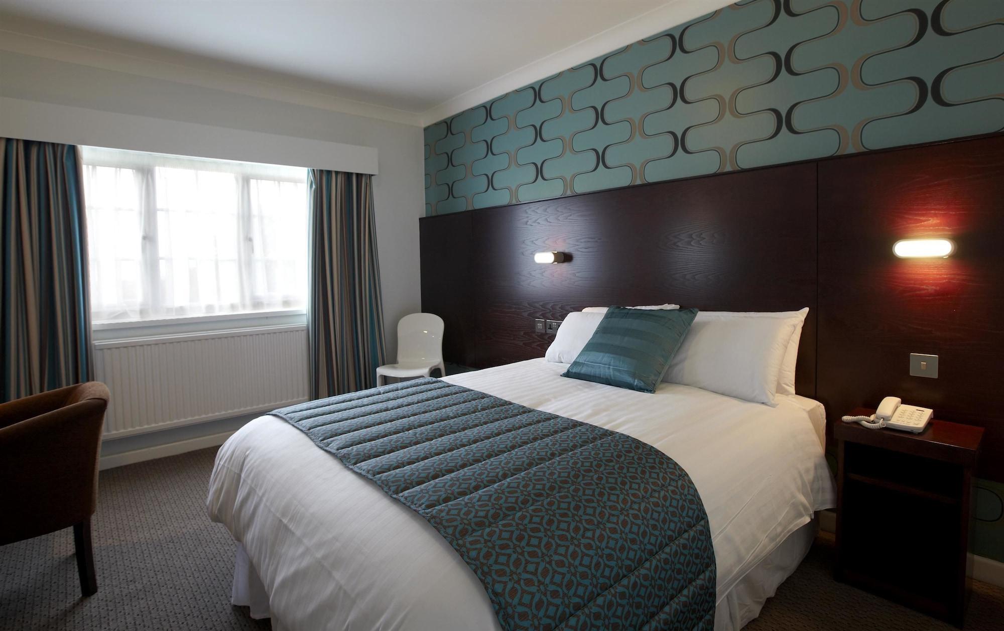 Best Western Plus Lancashire Manor Hotel Skelmersdale Exterior photo