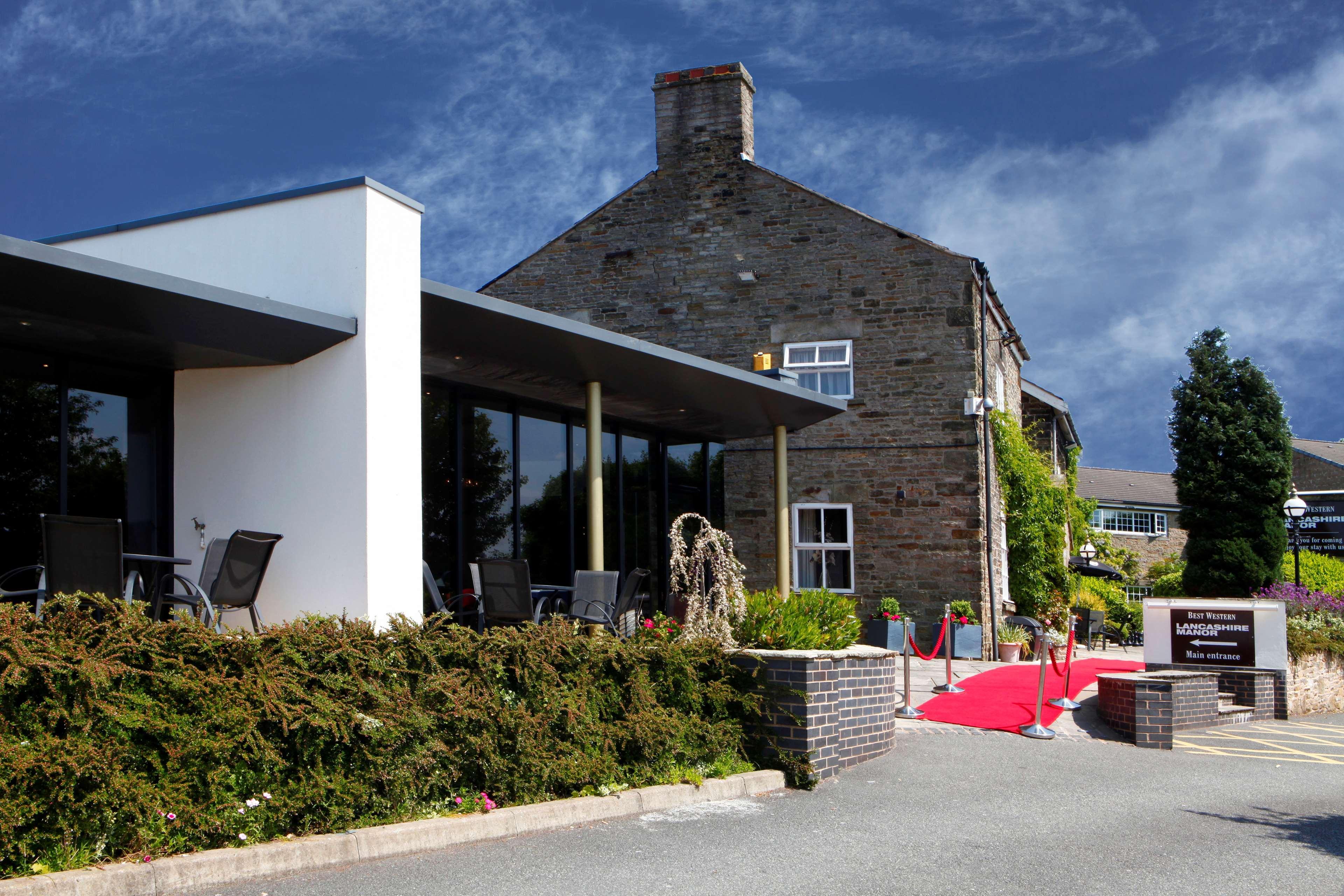 Best Western Plus Lancashire Manor Hotel Skelmersdale Exterior photo