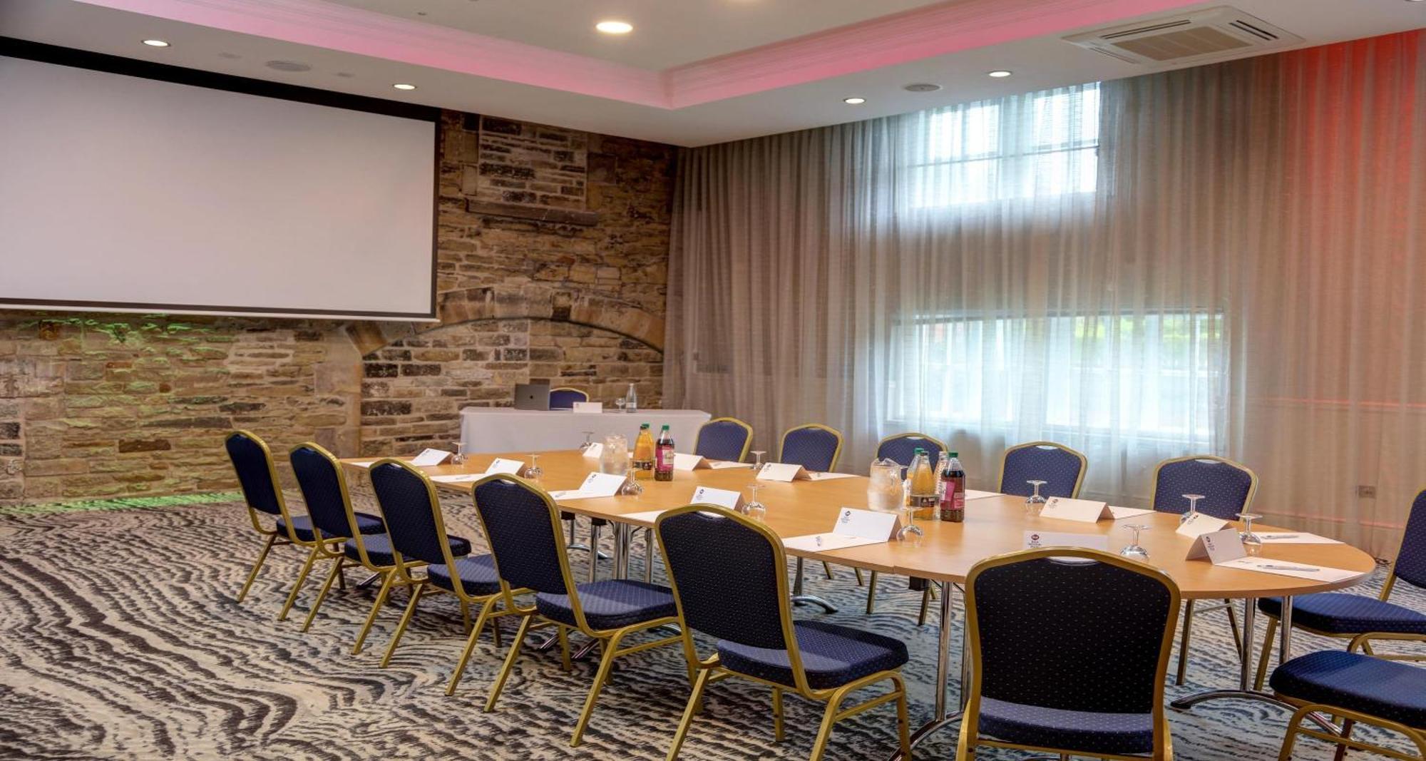Best Western Plus Lancashire Manor Hotel Skelmersdale Exterior photo